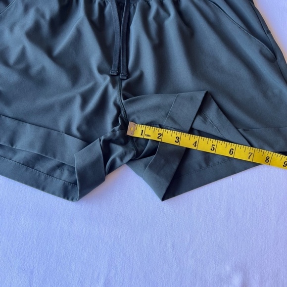 Z by Zella Take A Hike shorts olive/army green - Picture 7 of 12